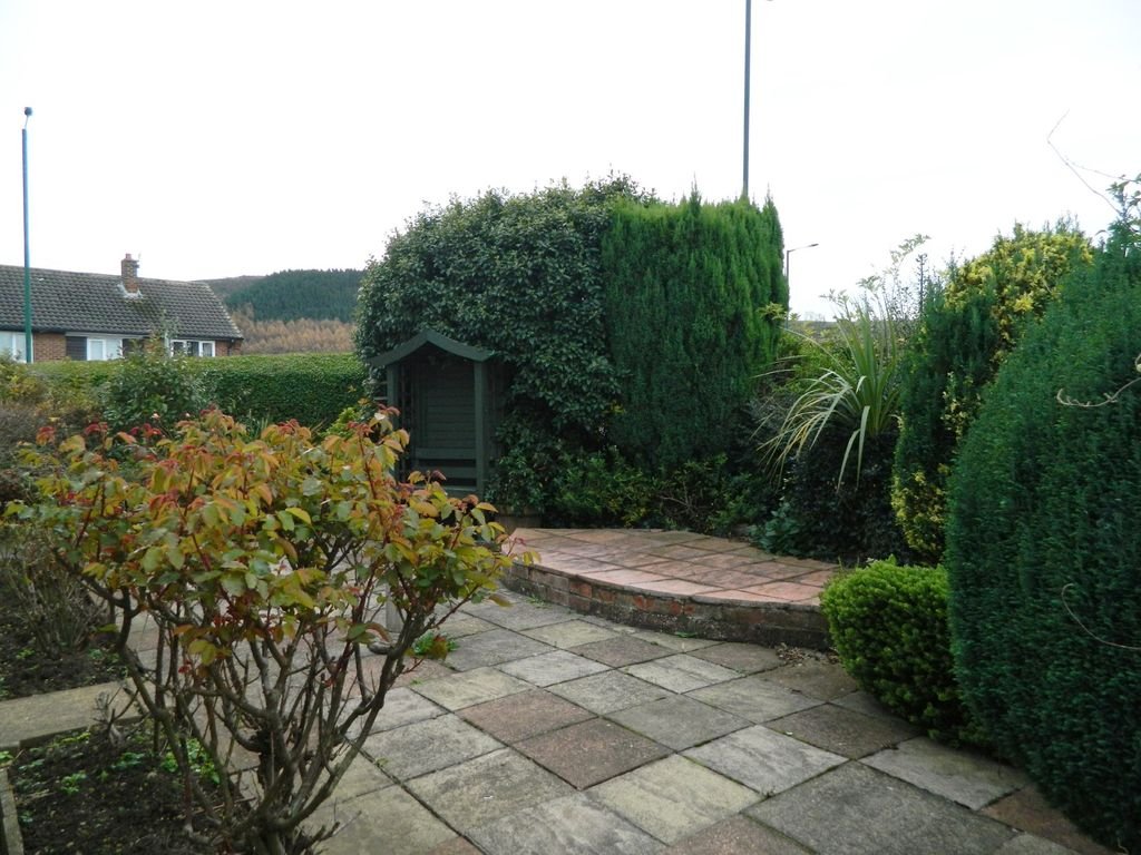 property details for 61 hutton lane guisborough ts14 8an - zoopla