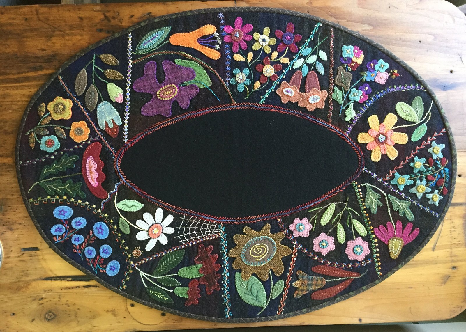 wool applique kit "flower garden crazy mat" pattern by primitive gatherings