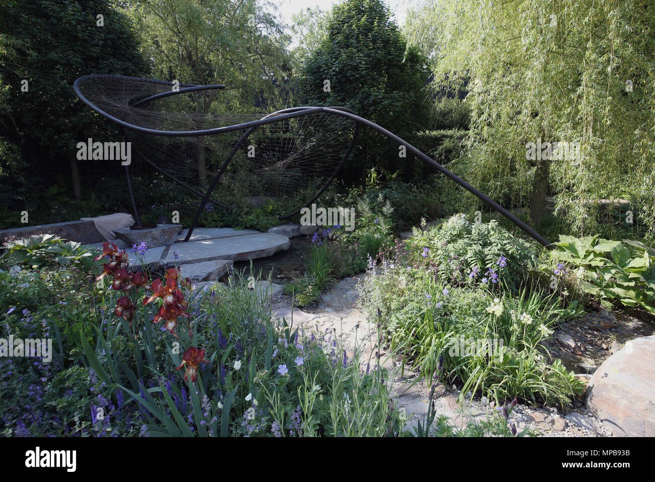 the wedgwood garden at the rhs chelsea flower show at the royal
