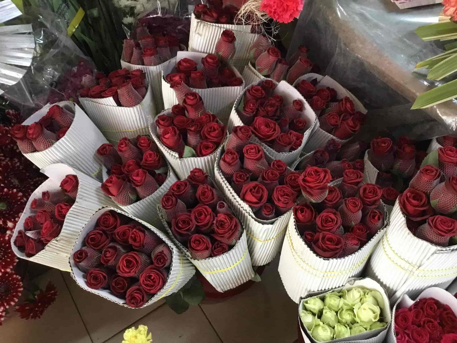 reema flower shop, rajouri garden - florists in delhi - justdial
