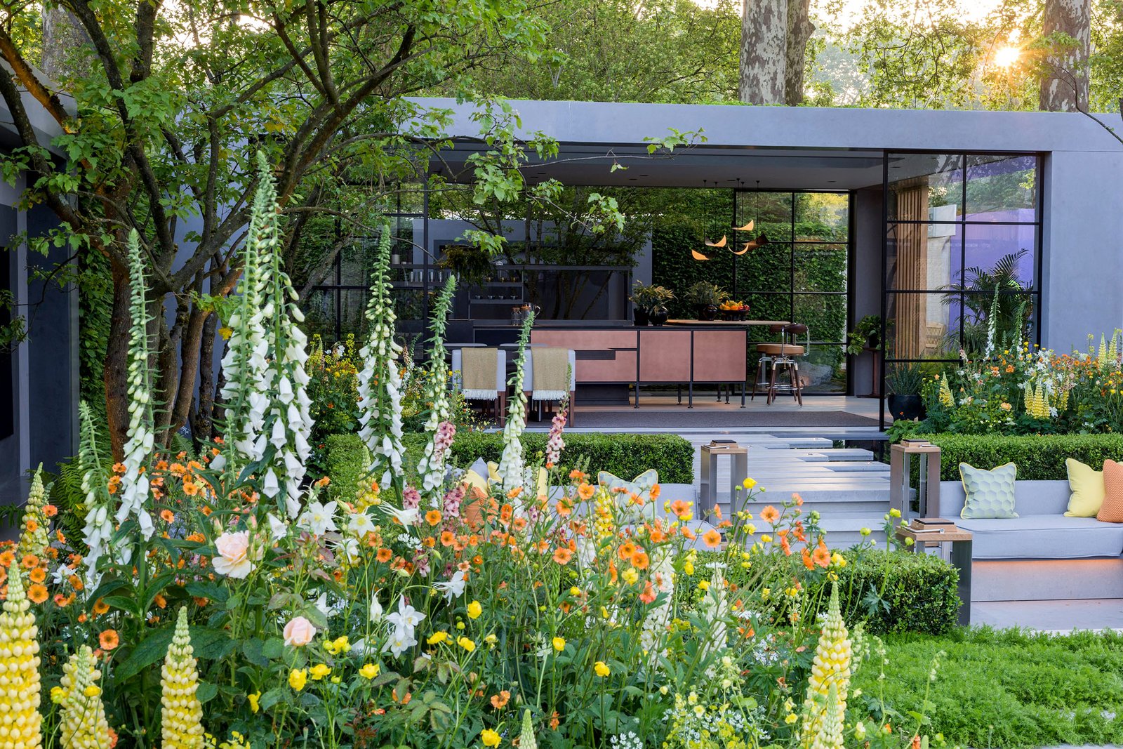 trends to follow from the rhs chelsea flower show 2018 | home | the