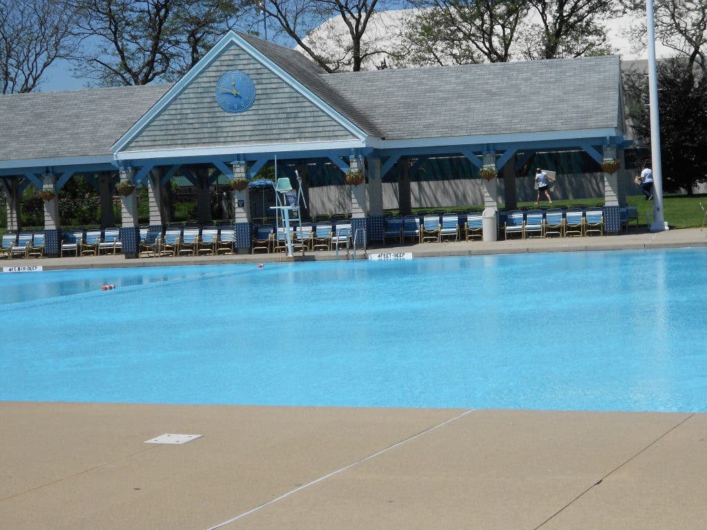 garden city pool hours modified next two weekends | garden city, ny