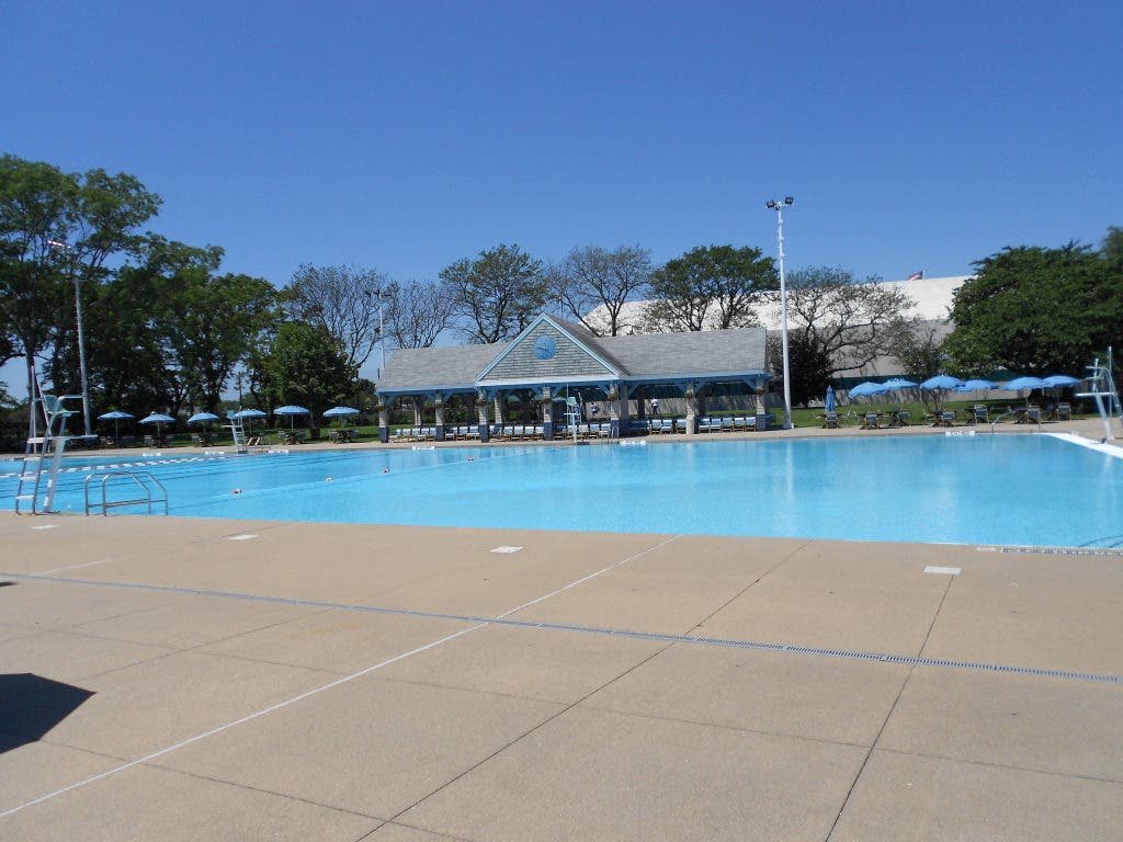 garden city pool hours modified next two weekends | garden city, ny