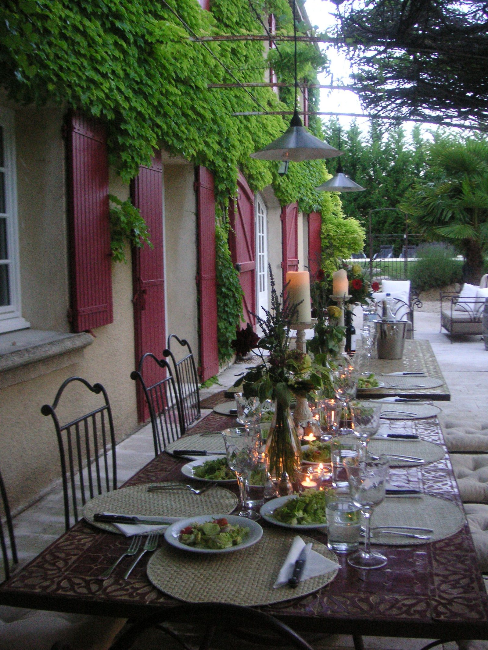 summer dinner | outdoor decor, table decorations, patio
