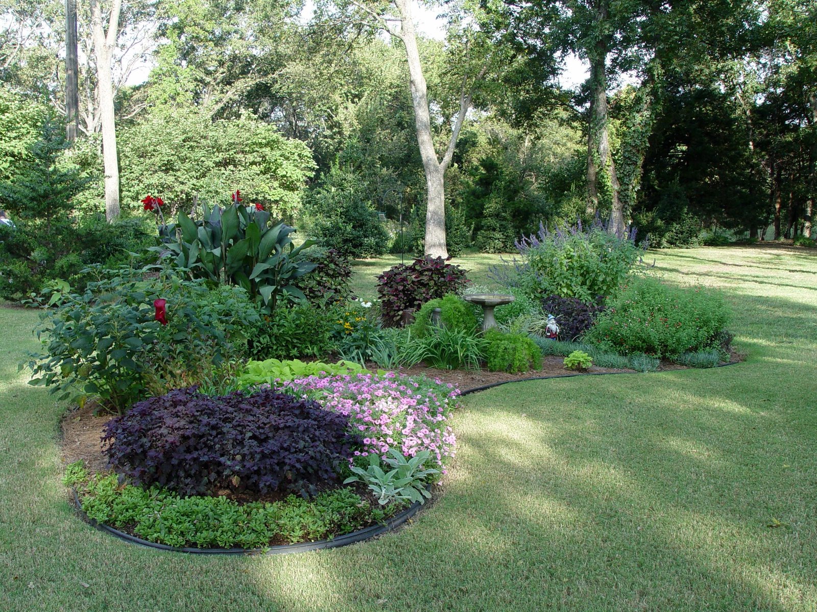 island bed | island garden, lawn and garden, front yard landscaping
