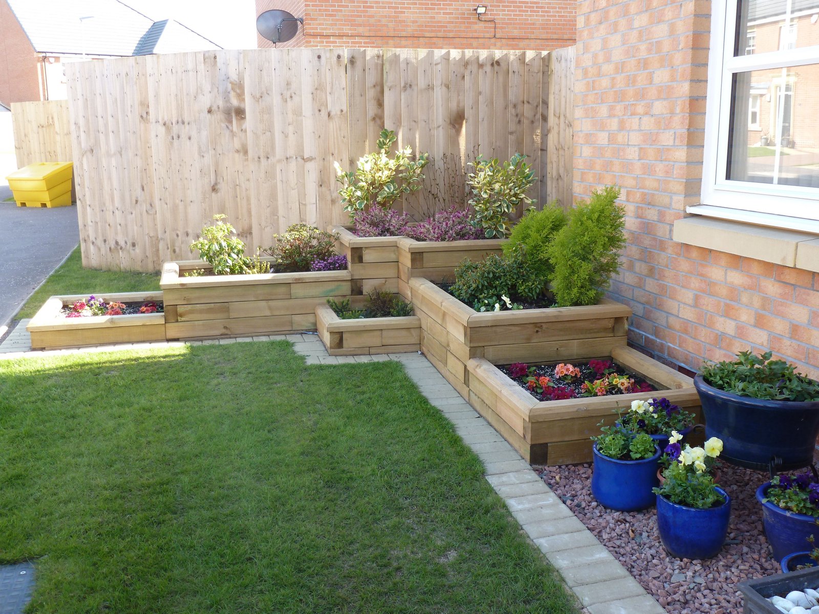 stepped corner box | diy raised garden, building a raised garden