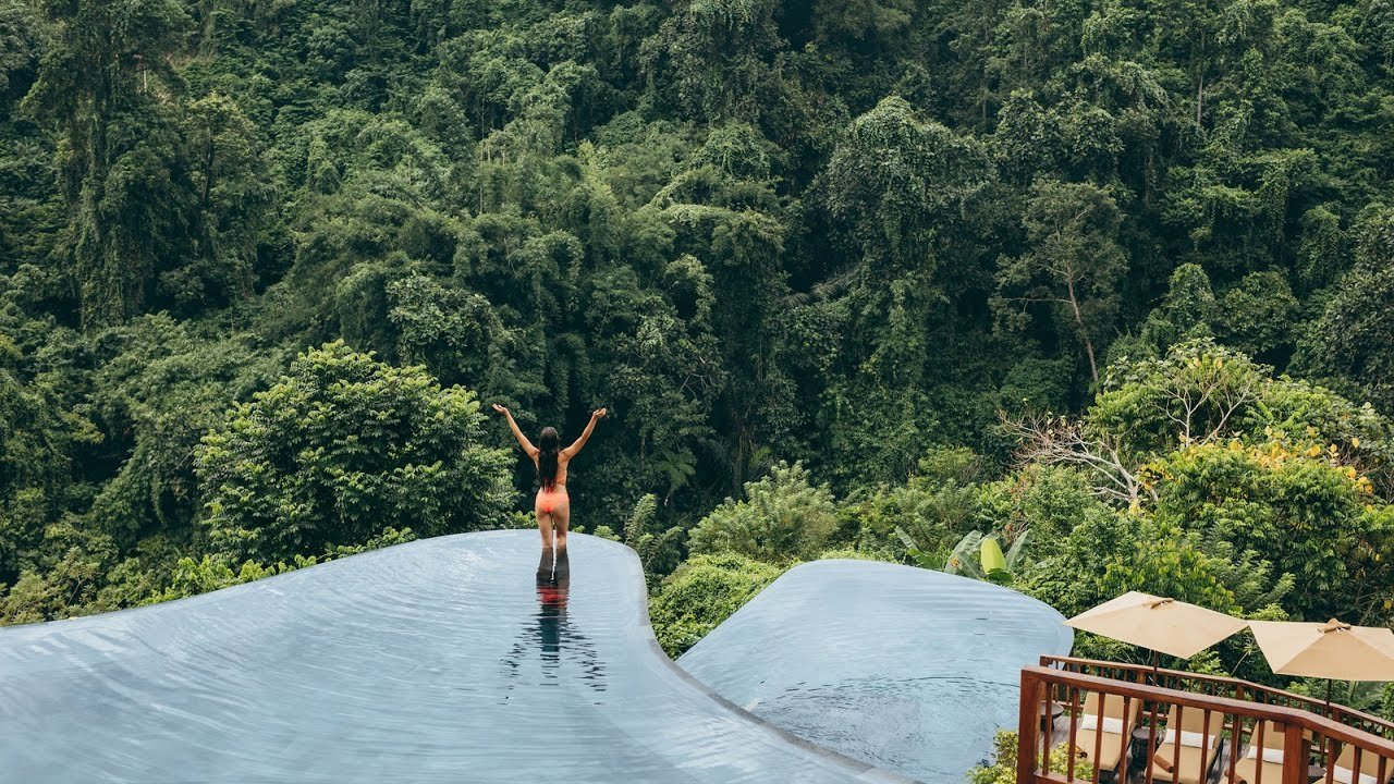 world's best swimming pool, hanging gardens of bali resort