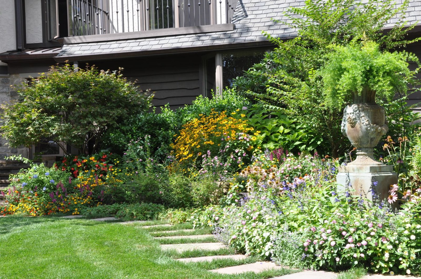top 20 list of perennial flowers for your nj garden