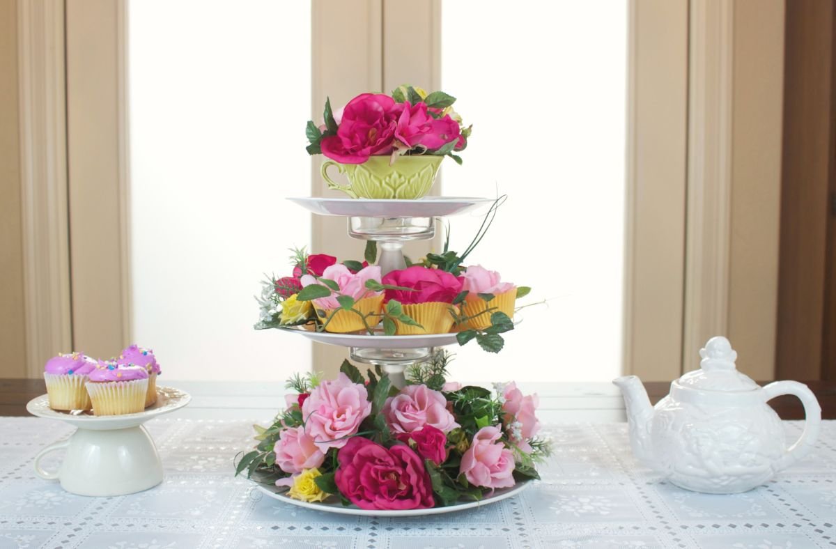 gorgeous garden party centerpiece made with thrifted items