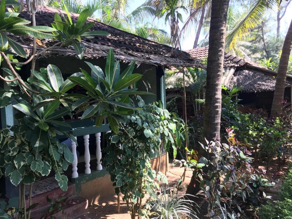 gokarna beach – backpacking in karnataka -