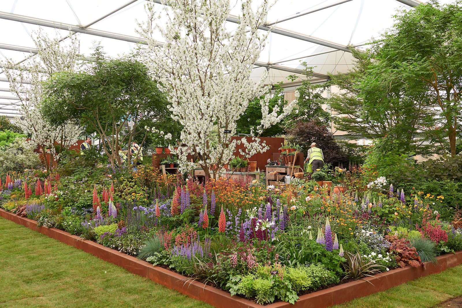 chelsea flower show 2018: top 5 gardening trends & ideas