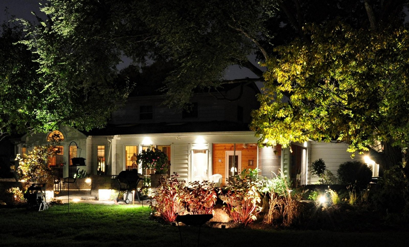 top 60 safe outdoor lighting ideas - enjoy your time