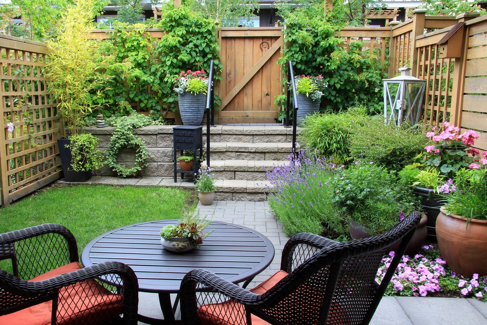 how to make your garden seem bigger - the english garden