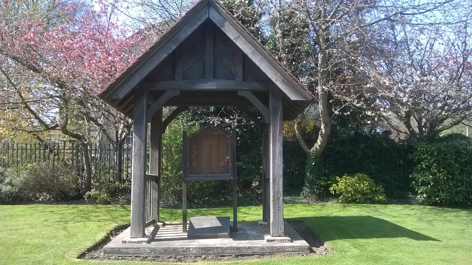 bromborough pool-price's garden village - the land trust